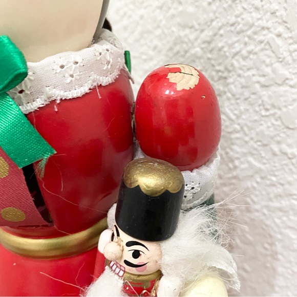 2007 Limited Edition Ballerina Nutcracker Holding Toy Soldier 14” Nutcracker - Picture 12 of 16